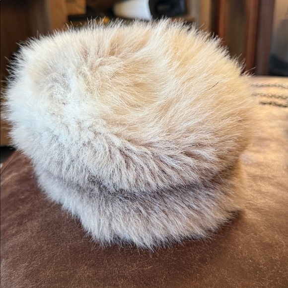 Vintage faux fur hat main image 4